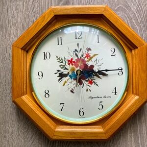 Clock,comes with battery